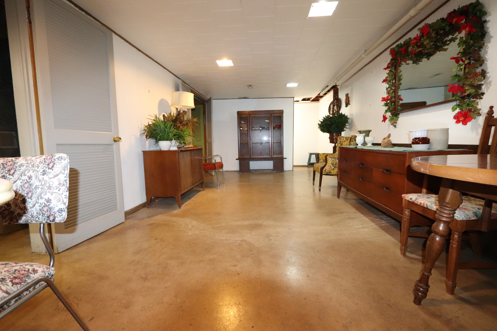 4919 Long Avenue Chicago, IL 60638 - Photo 21 of 29 a living room with furniture and a flat screen tv