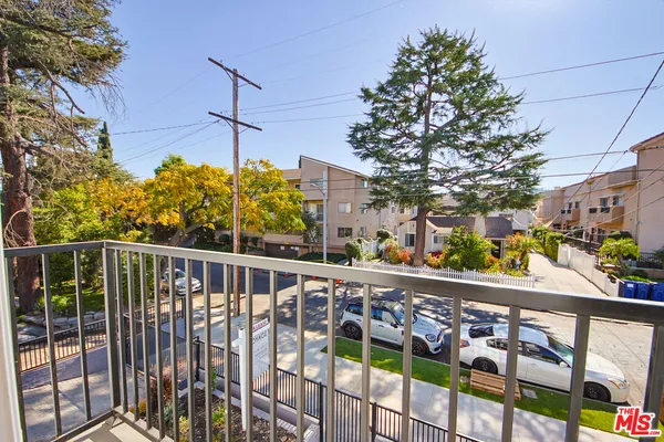 $4,983 | 10801 Kling Street, Toluca Lake, CA 91602