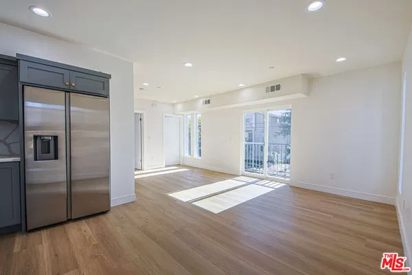 $4,983 | 10801 Kling Street, Toluca Lake, CA 91602