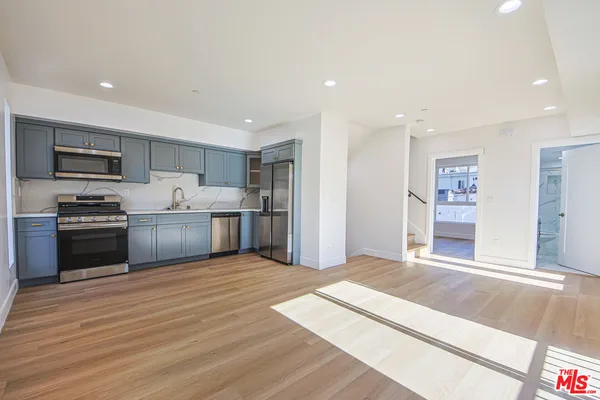 $4,983 | 10801 Kling Street, Toluca Lake, CA 91602