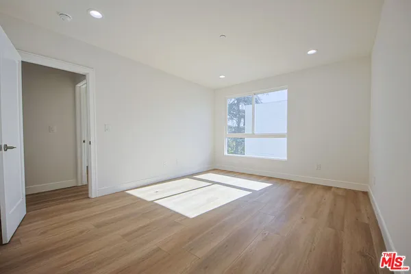 $4,983 | 10801 Kling Street, Toluca Lake, CA 91602