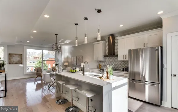 $3,300 | 631 Florida Avenue Northeast, Unit B, Washington, DC 20002