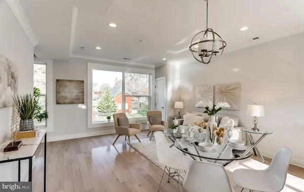 $3,300 | 631 Florida Avenue Northeast, Unit B, Washington, DC 20002