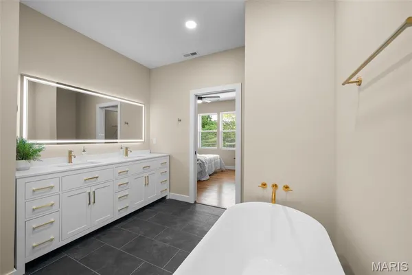 $525,000 | 3924 Parker Avenue, St. Louis, MO 63116