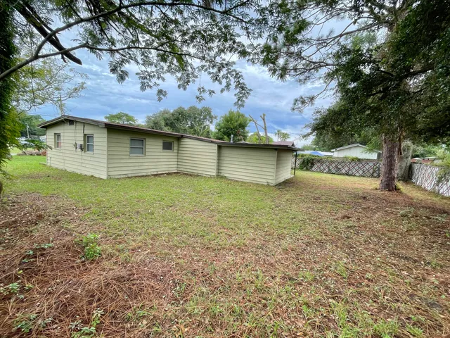 a view of a outdoor space