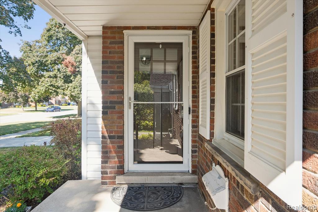 15224 Champaign Road Allen Park, MI 48101 - Photo 5 of 46 Gallery Image 5