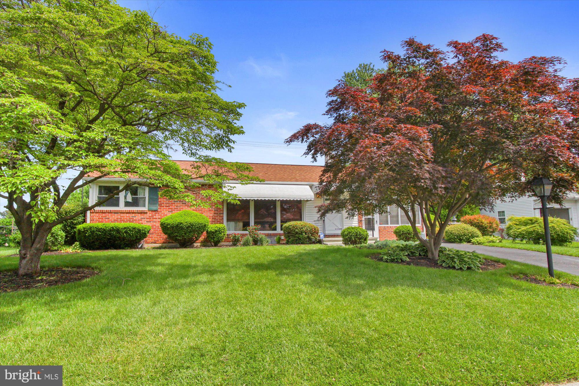 2405 Cambridge Road York, PA 17402 - Photo 3 of 28 Gallery Image 3