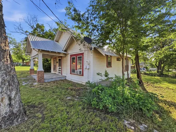 $99,000 | 908 South Rice Street, Hamilton, TX 76531