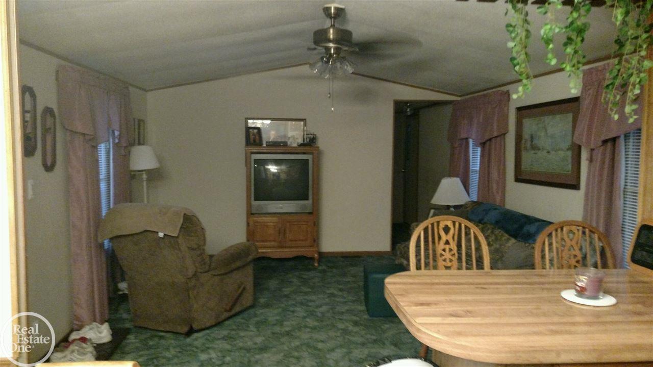 4675 Duce Road Avoca, MI 48006 - Photo 20 of 20 31300873-19.JPG
