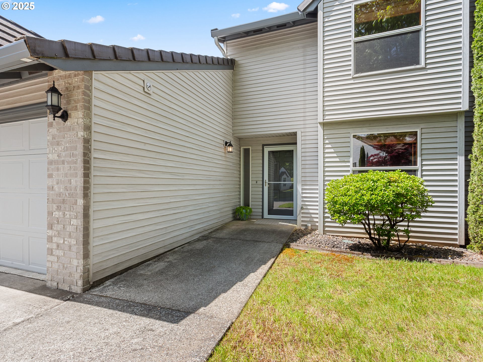 15917 Northeast Union Road, Unit 103 Ridgefield, WA 98642 - Photo 3 of 37 Gallery Image 3