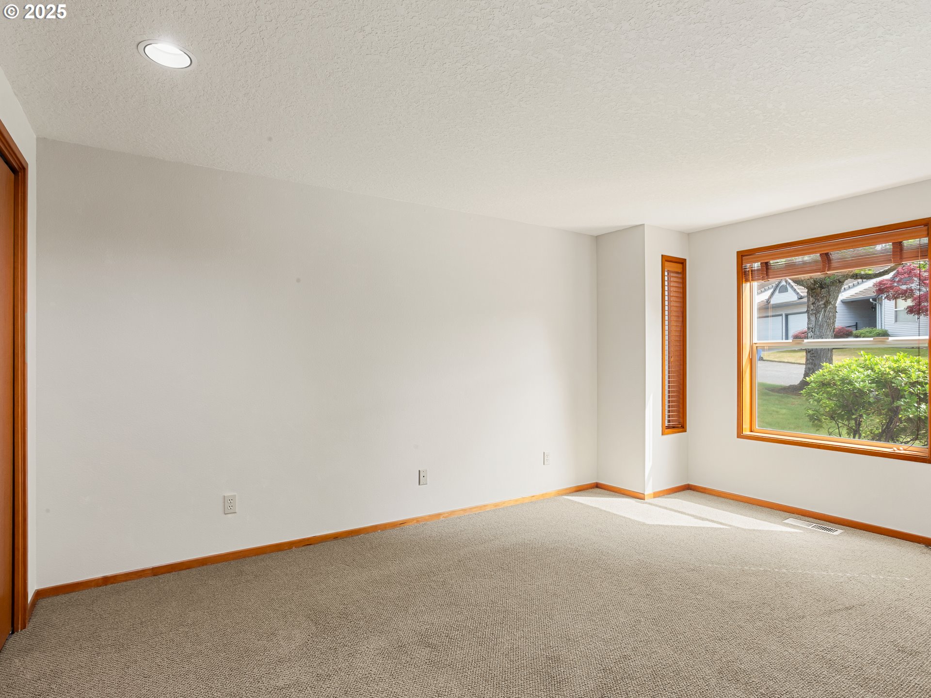 15917 Northeast Union Road, Unit 103 Ridgefield, WA 98642 - Photo 5 of 37 Gallery Image 5