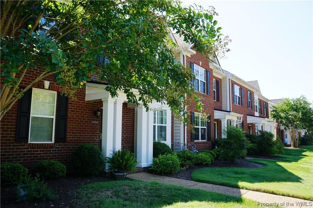 215 Quarterpath Road, Unit 215 Williamsburg, VA 23185 - Photo 12 of 28 Gallery Image 12
