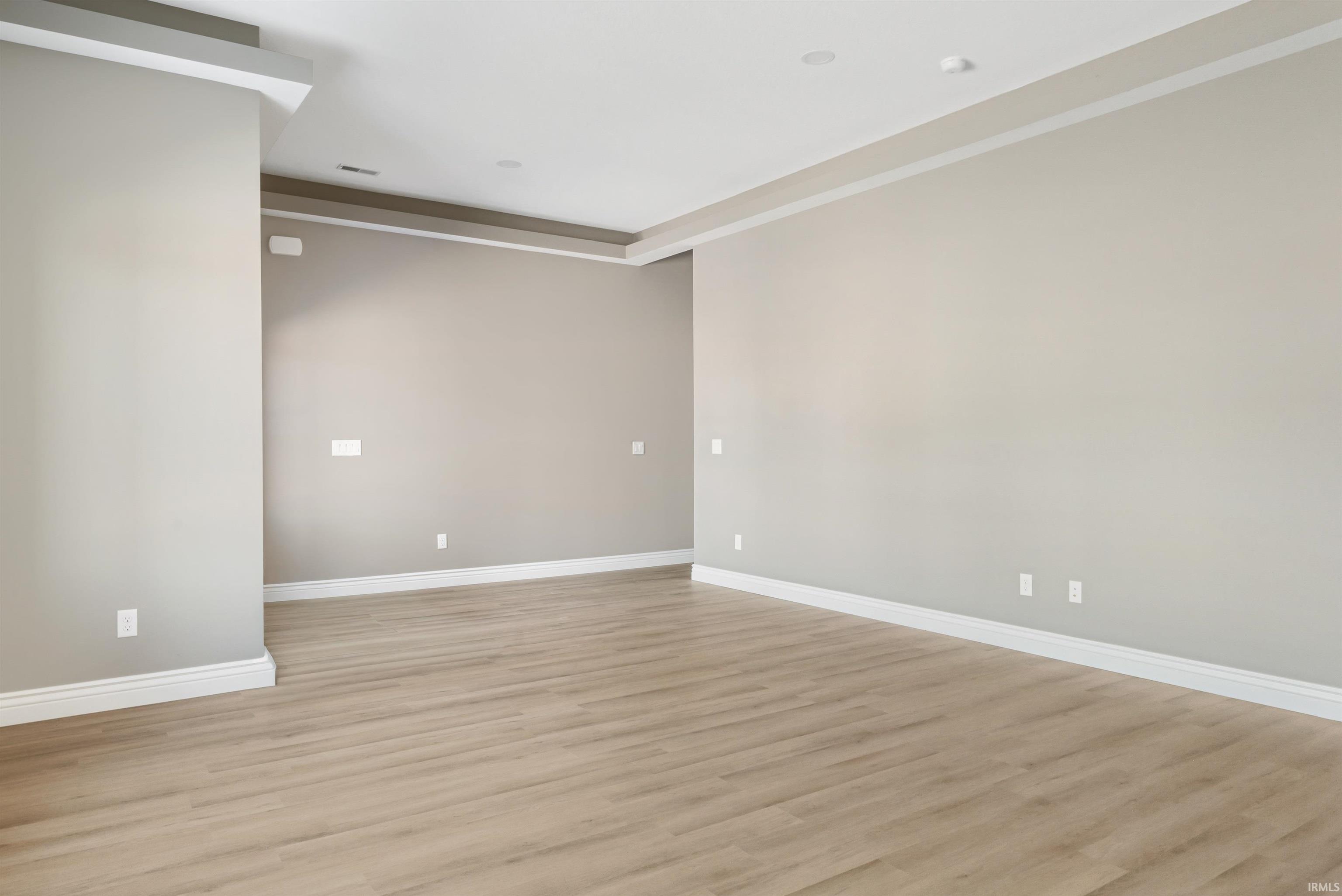 7208 Starks Boulevard Fort Wayne, IN 46816 - Photo 7 of 35