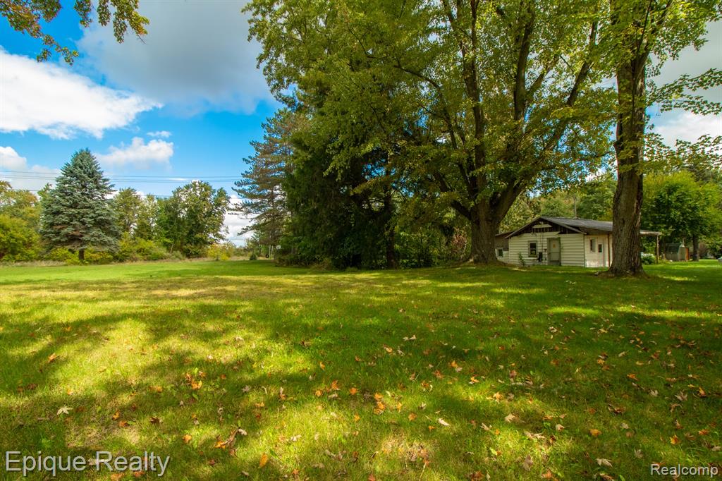 5831 Reed Street Deford, MI 48729 - Photo 4 of 11
