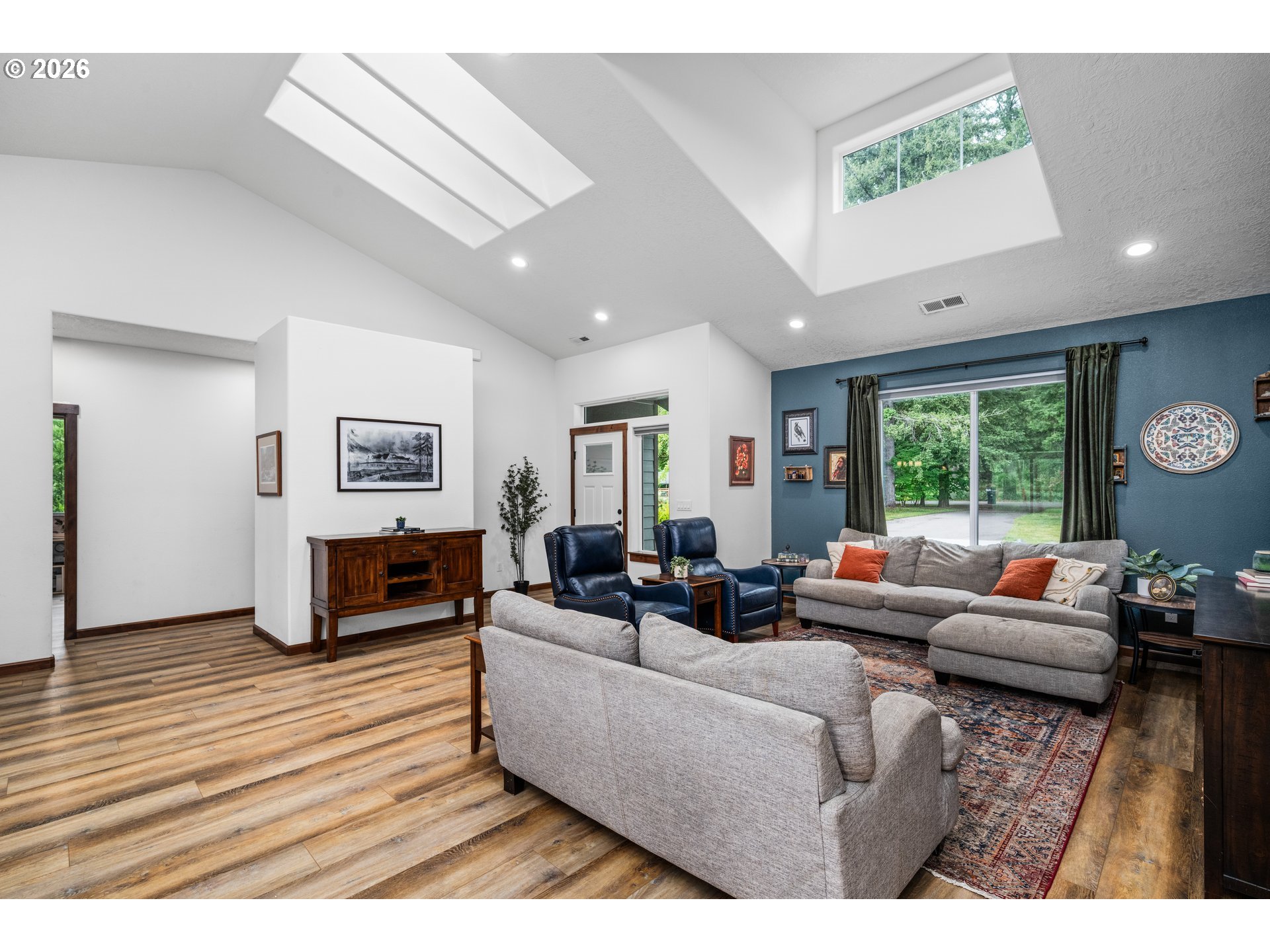 45542 South Gate Creek Road Vida, OR 97488 - Photo 5 of 46 a living room with furniture and a large window