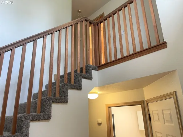 $2,599,000 | 615 North Elliott Road, Newberg, OR 97132