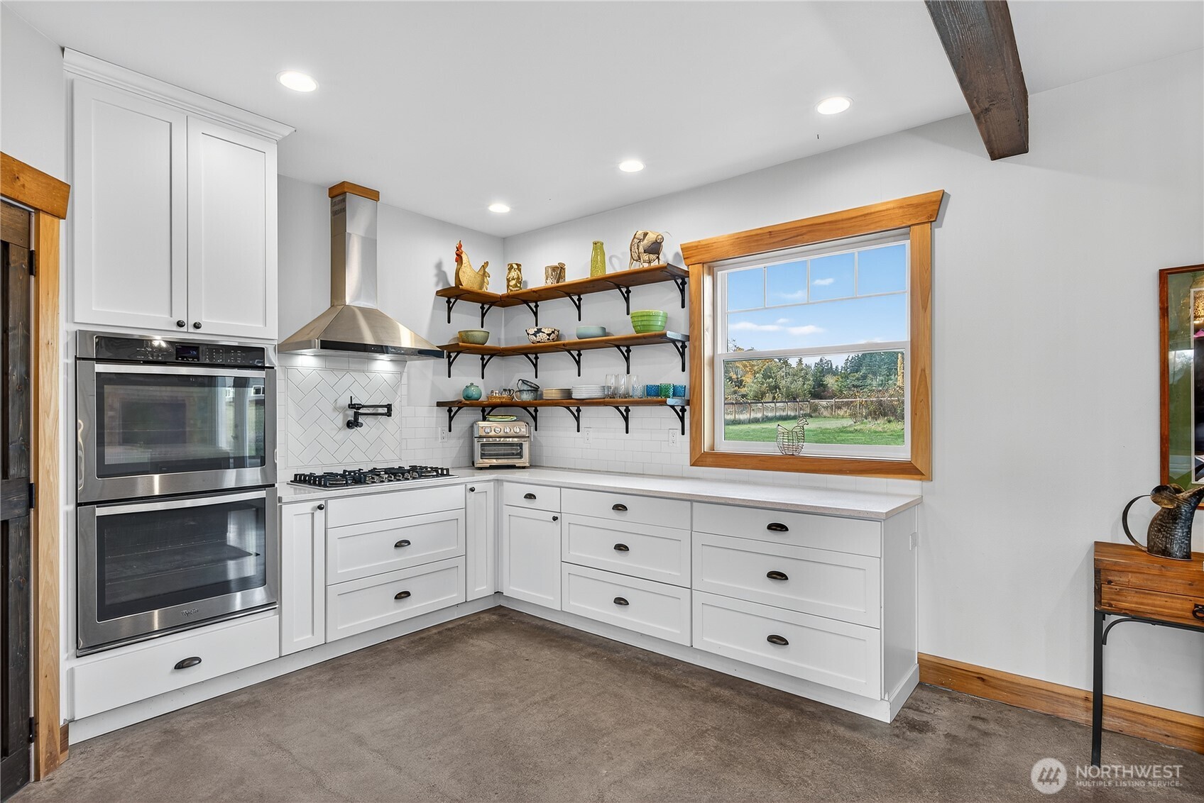 157 Russell Road Camano Island, WA 98282 - Photo 13 of 40