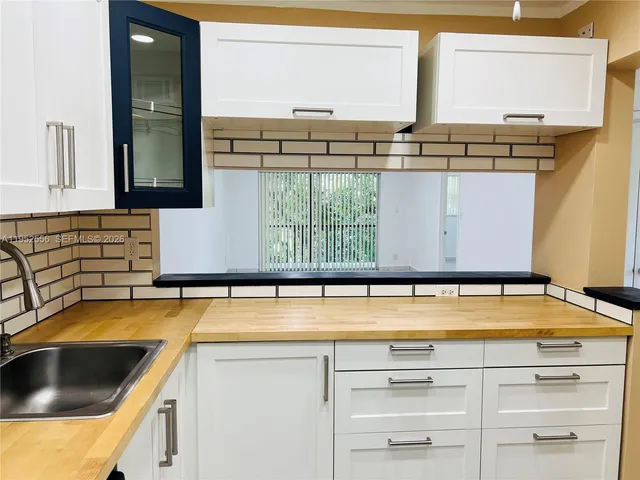 $210,000 | 8000 Fairview Drive, Unit 310, Tamarac, FL 33321