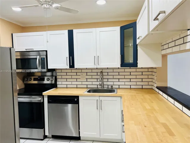 $210,000 | 8000 Fairview Drive, Unit 310, Tamarac, FL 33321