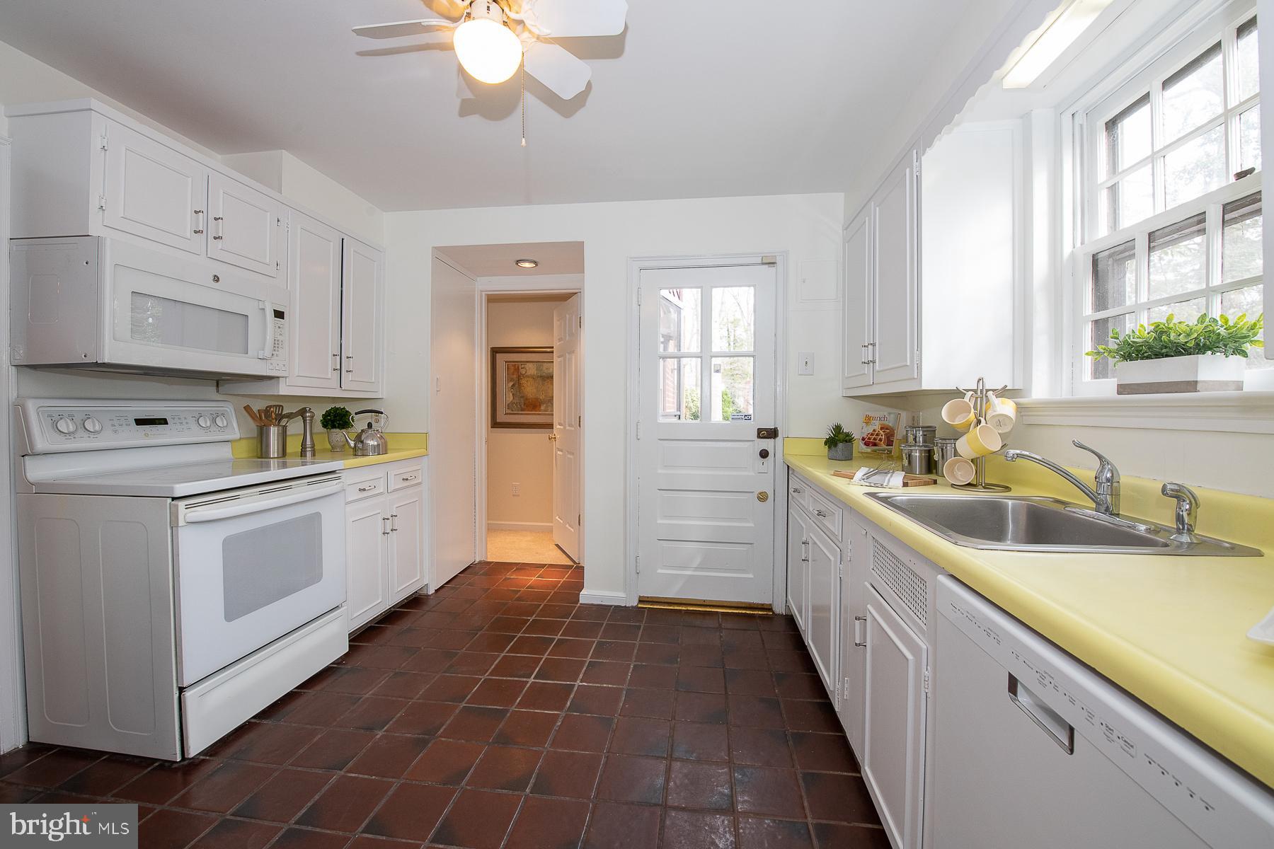 545 Putnam Road Merion Station, PA 19066 - Photo 28 of 67 Kitchen