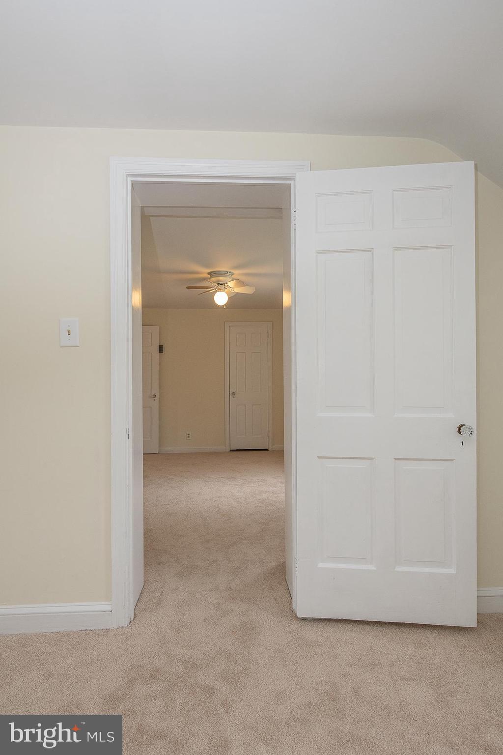 545 Putnam Road Merion Station, PA 19066 - Photo 47 of 67 Upstairs Hallway