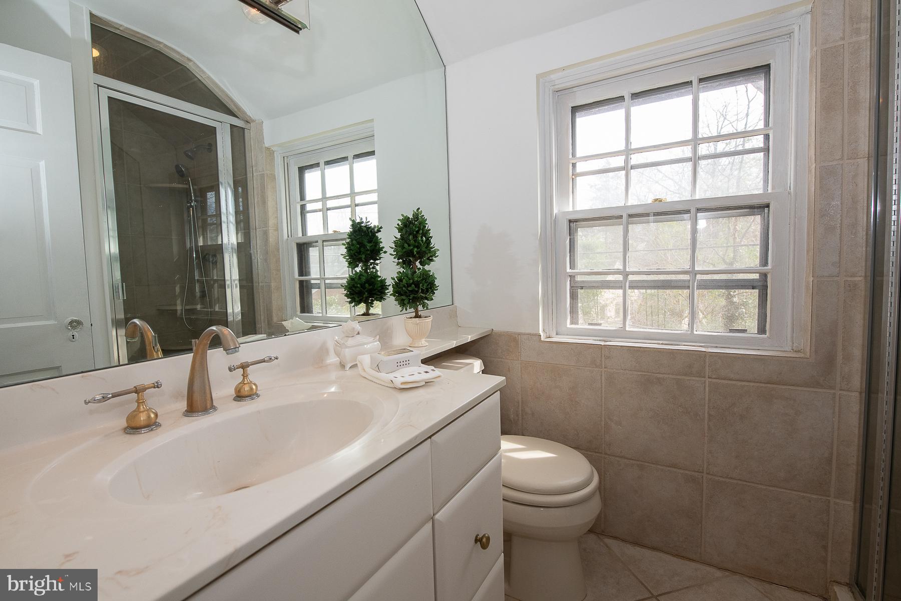 545 Putnam Road Merion Station, PA 19066 - Photo 51 of 67 Hall Bathroom