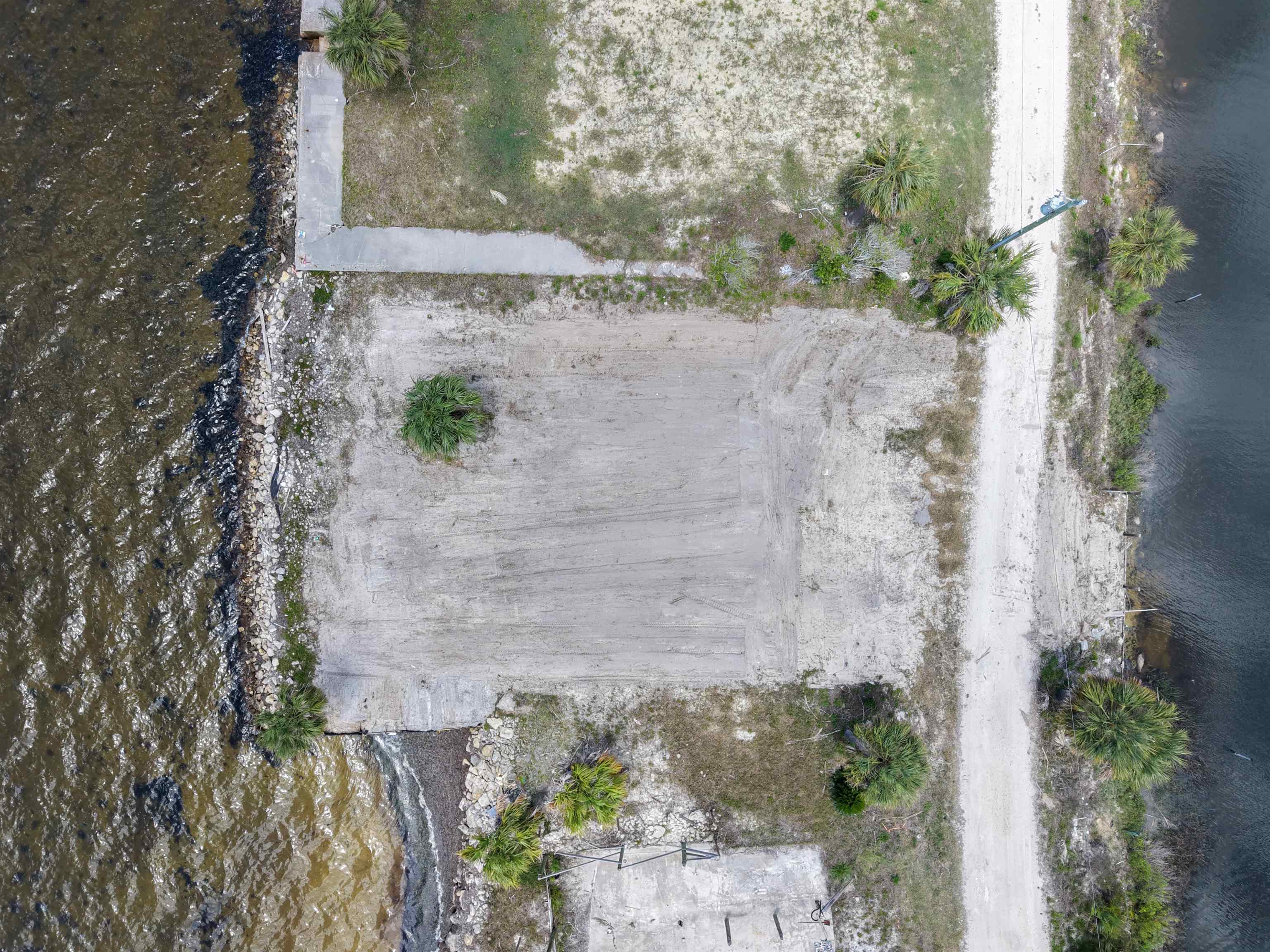 22205 Gulfview Road Perry, FL 32348 - Photo 10 of 27