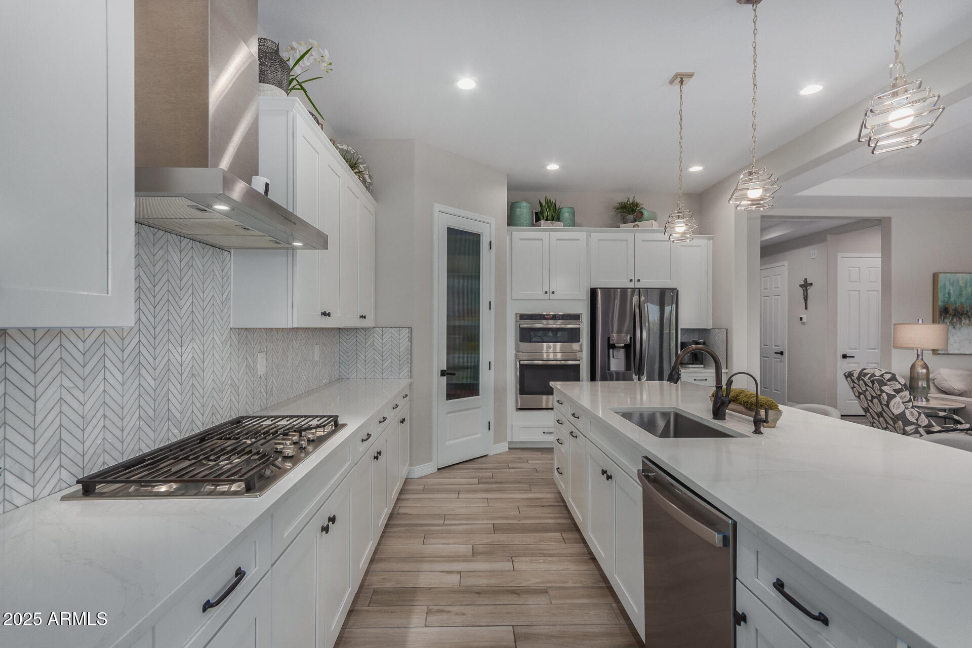 14571 West Wethersfield Road Surprise, AZ 85379 - Photo 13 of 39 21 - Wethersfield