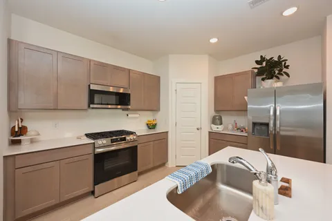 $2,295 | 7217 Sutton Drive, White House, TN 37188