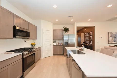 $2,295 | 7217 Sutton Drive, White House, TN 37188