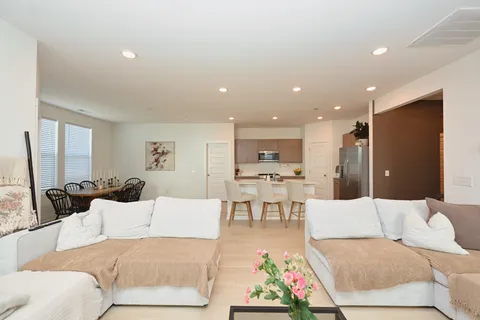 $2,295 | 7217 Sutton Drive, White House, TN 37188