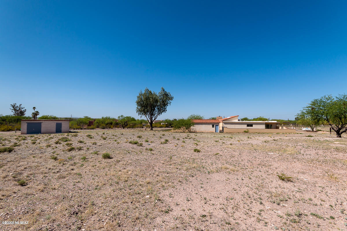 11511 East Tanque Verde Road Tucson, AZ 85749 - Photo 32 of 46 Gallery Image 32