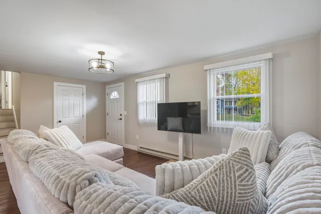 $549,900 | 22 Clay Street, Merrimack, NH 03054