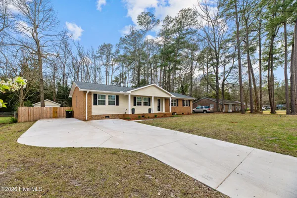 $2,400 | 2211 Steeplechase Drive, Trent Woods, NC 28562
