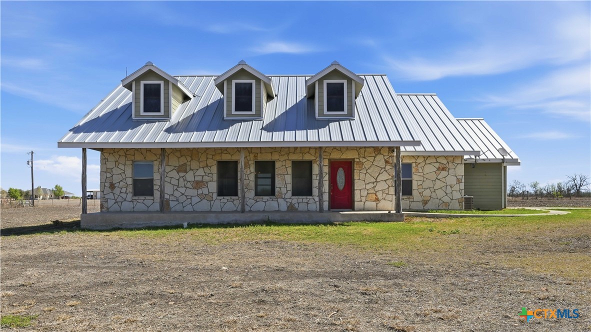 4355 South E River Road Martindale, TX 78655 - Photo 2 of 28