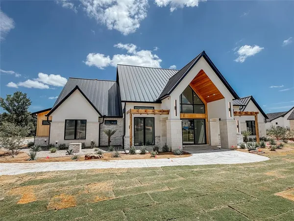 $1,879,000 | 520 Royal Santana Run, Weatherford, TX 76087