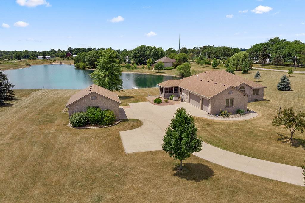 14809 Halter Road Leo, IN 46765 - Photo 4 of 36