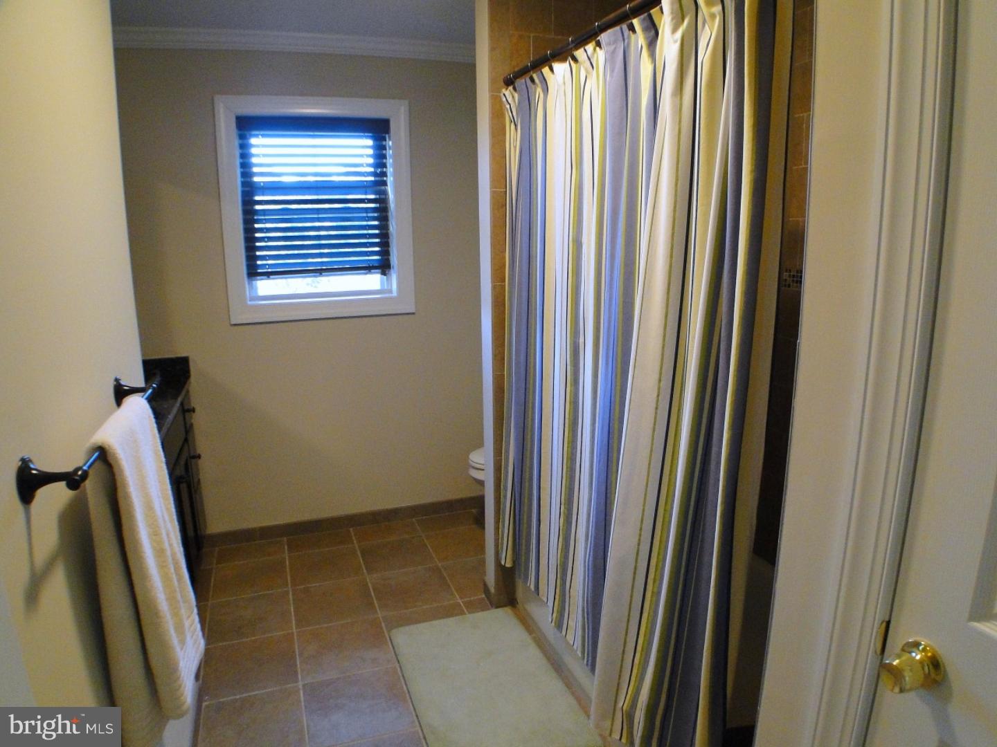 4504 East Yates Road Bensalem, PA 19020 - Photo 17 of 25 Gallery Image 17