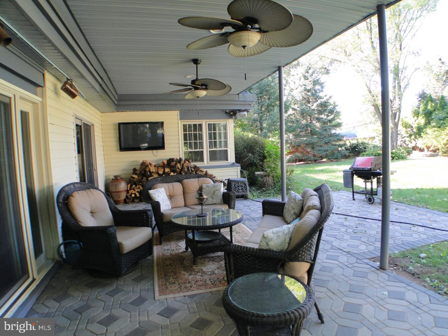 4504 East Yates Road Bensalem, PA 19020 - Photo 23 of 25 Gallery Image 23