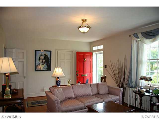 4812 Rodney Road Richmond, VA 23230 - Photo 2 of 12 Living Room