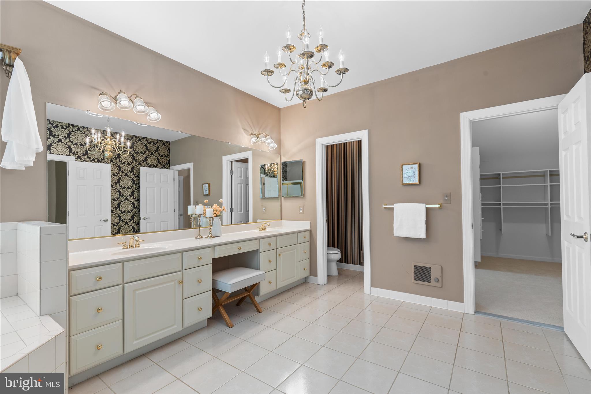 1322 Windsor Ridge Lane Annapolis, MD 21409 - Photo 56 of 104 Primary bath w/2 sinks