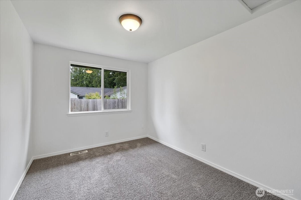 2521 Spruce Road Lake Stevens, WA 98258 - Photo 22 of 36