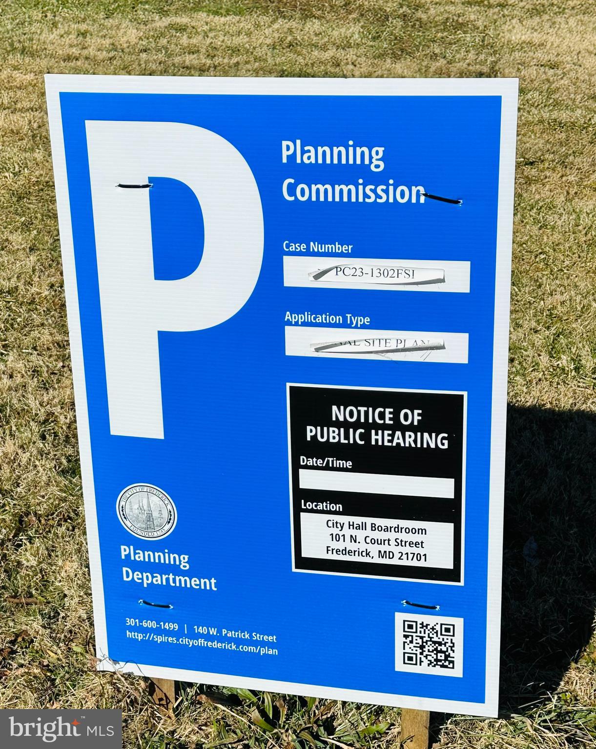 a sign that is on the side of a building