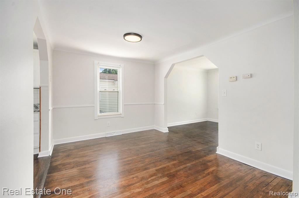 24924 Tuscany Avenue Eastpointe, MI 48021 - Photo 10 of 17