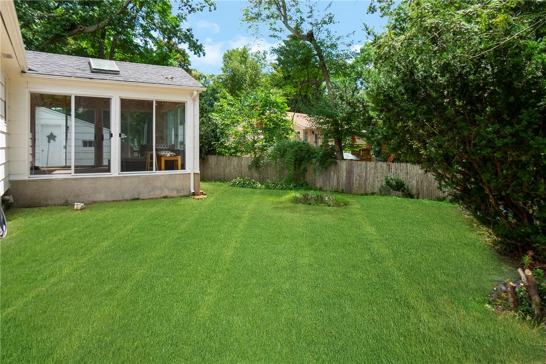 6 Waldo Road Warwick, RI 02889 - Photo 4 of 43 Gallery Image 4