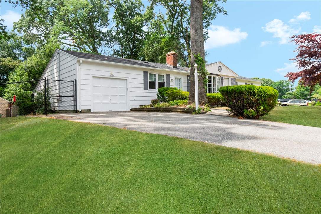 6 Waldo Road Warwick, RI 02889 - Photo 7 of 43 Gallery Image 7