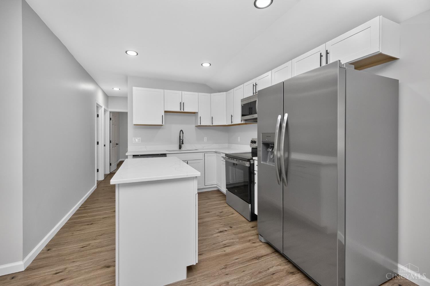8812 Pine Road Cincinnati, OH 45242 - Photo 22 of 61