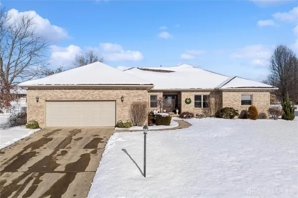 $472,000 | 1030 Independence Drive, Xenia, OH 45385