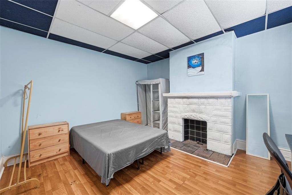 244 Robinson Street Pittsburgh, PA 15213 - Photo 7 of 33 Gallery Image 7