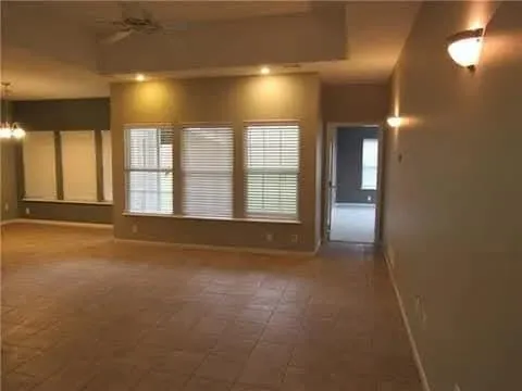 $500,000 | 884 Southwest County Road, Garden City, MO 64747